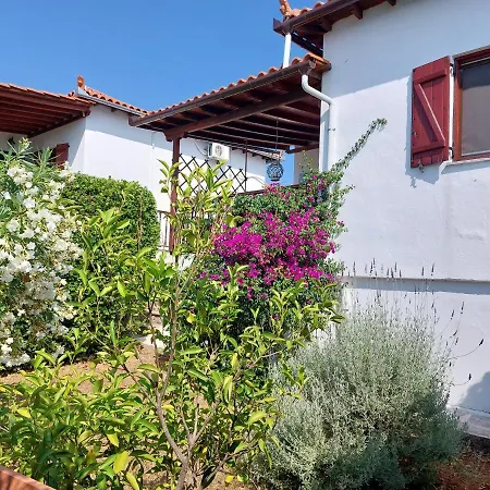 Prázdninový dům Eione Op Het Eiland Paleo Trikeri