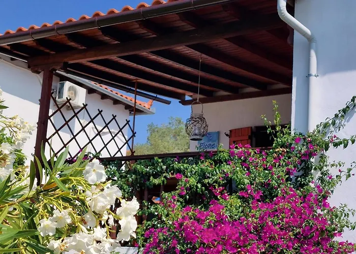 Eione Op Het Eiland Prázdninový dům Paleo Trikeri